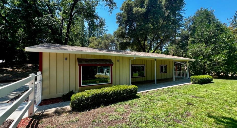 2018 Whistler Way, Somerset, CA 95684 Photo