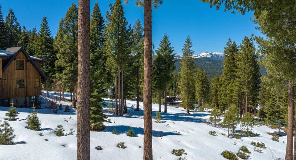 2532 N Summit Place, Truckee, CA 96161 Photo