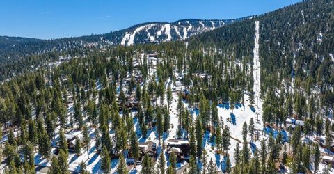 2532 N Summit Place, Truckee, CA 96161 Photo