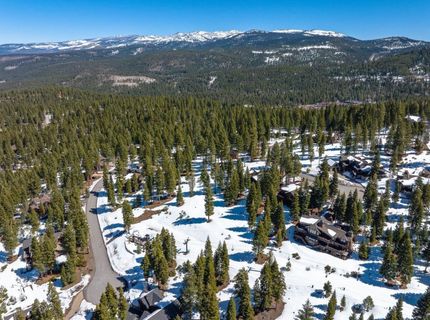 2532 N Summit Place, Truckee, CA 96161 Photo