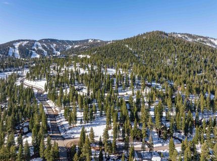 2532 N Summit Place, Truckee, CA 96161 Photo