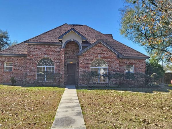 17139 Fenton Dedeaux Road, Kiln, MS 39556