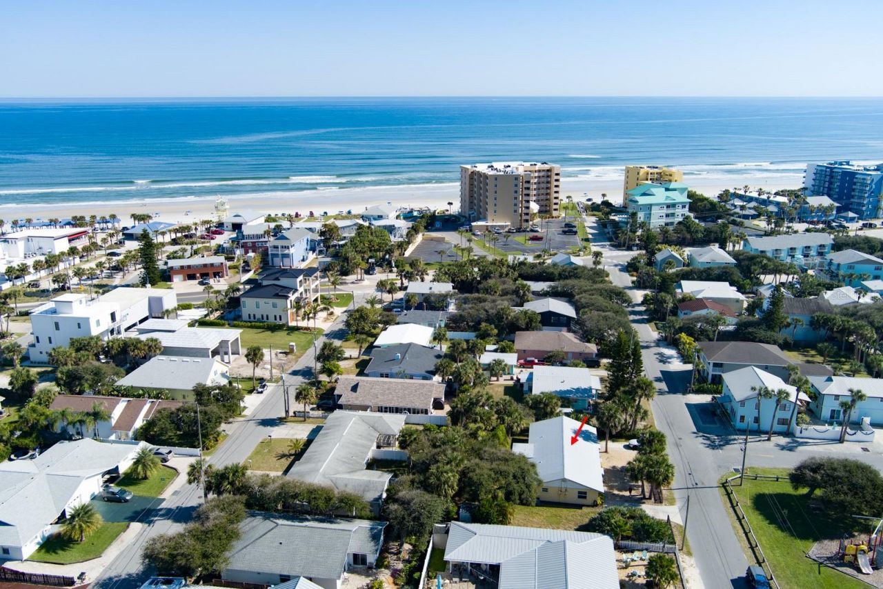 712-714 Oakwood Avenue, New Smyrna Beach, FL 32169 Photo