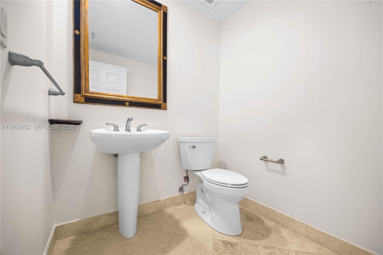 1745 E Hallandale Beach Blvd, Unit PH03W, Hallandale Beach, FL 33009 Photo