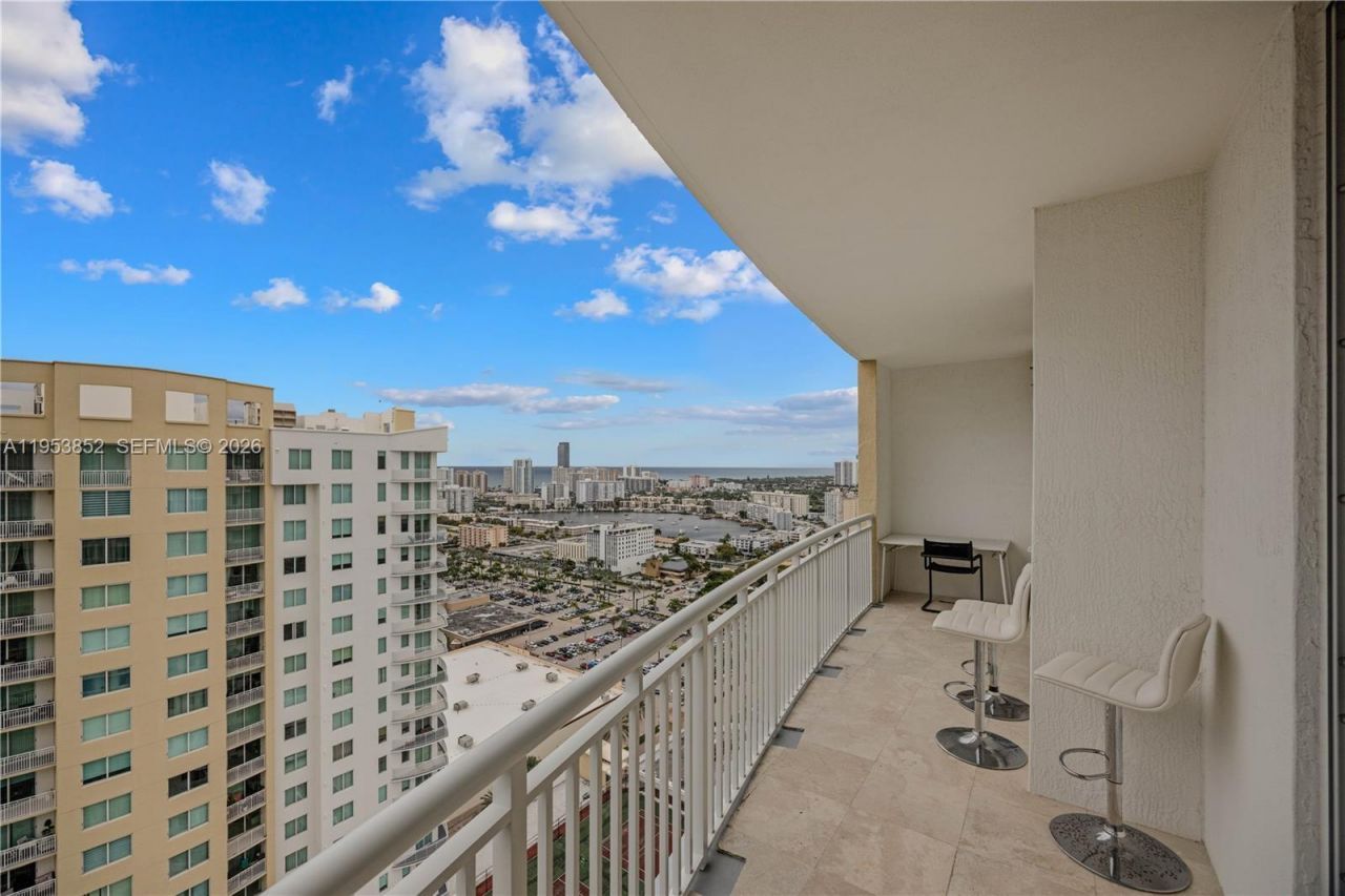 1745 E Hallandale Beach Blvd, Unit PH03W, Hallandale Beach, FL 33009 Photo