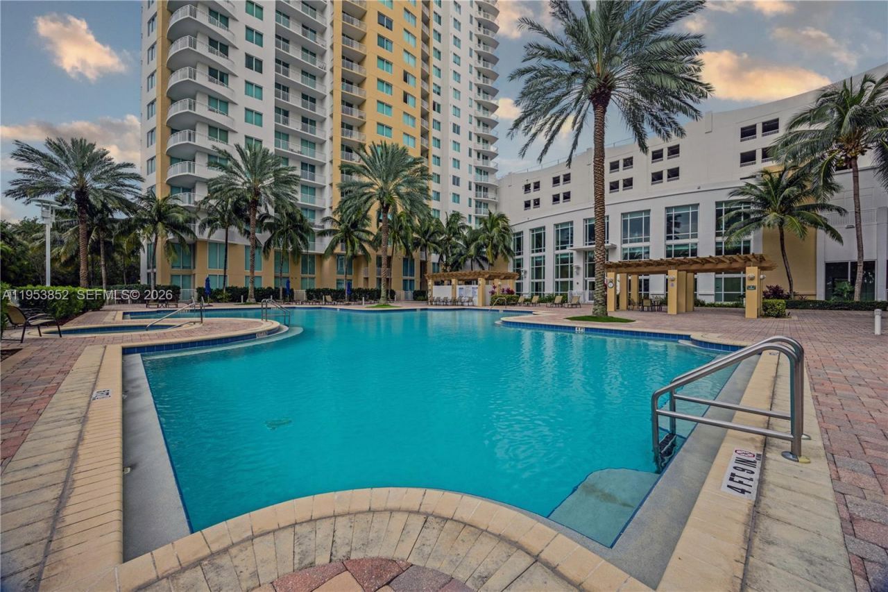 1745 E Hallandale Beach Blvd, Unit PH03W, Hallandale Beach, FL 33009 Photo