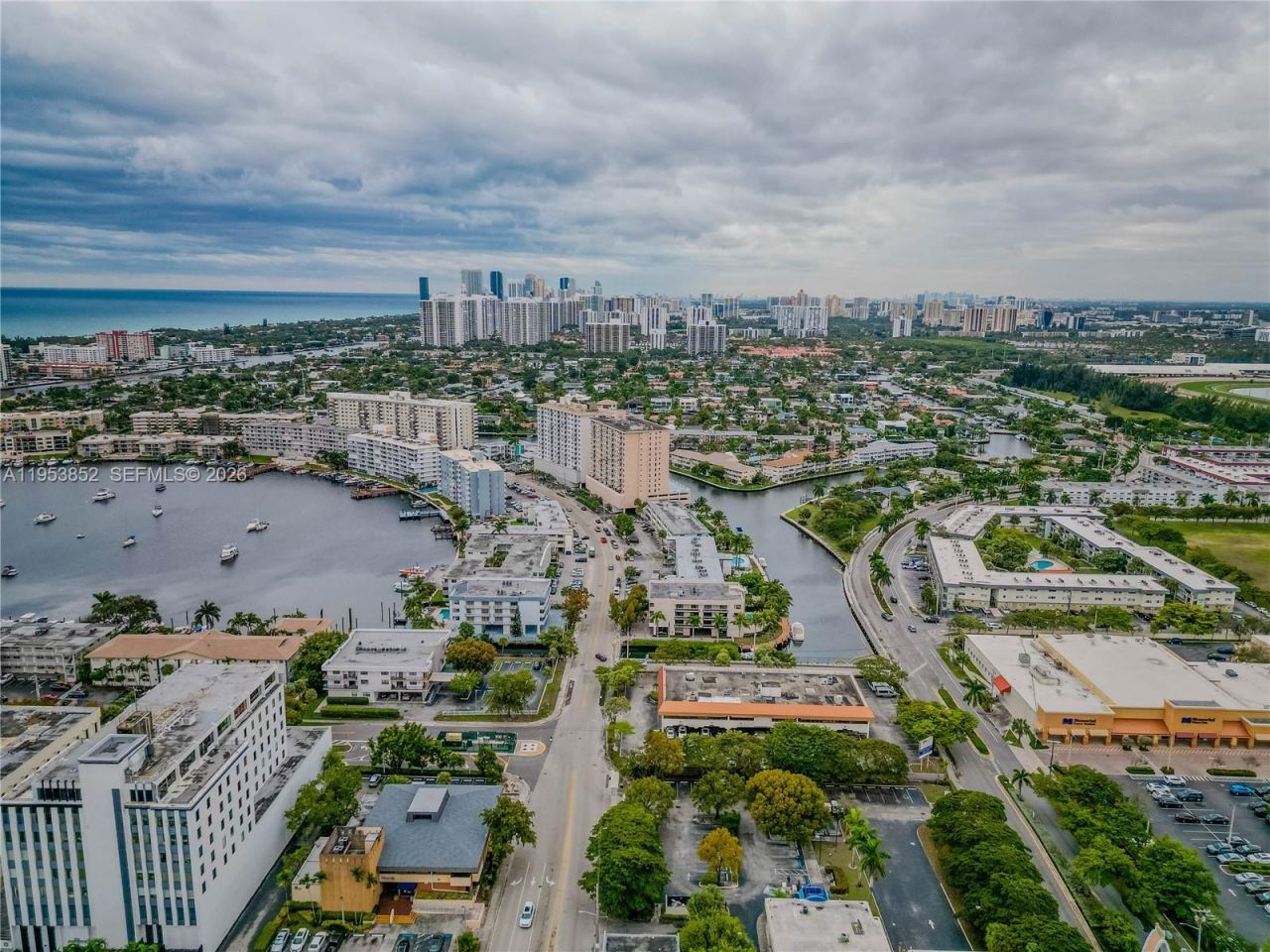 1745 E Hallandale Beach Blvd, Unit PH03W, Hallandale Beach, FL 33009 Photo