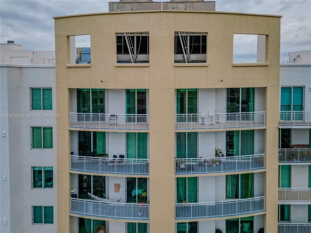 1745 E Hallandale Beach Blvd, Unit PH03W, Hallandale Beach, FL 33009 Photo