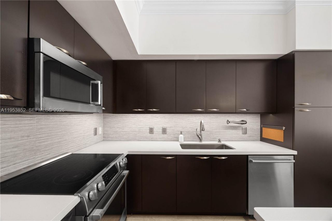 1745 E Hallandale Beach Blvd, Unit PH03W, Hallandale Beach, FL 33009 Photo