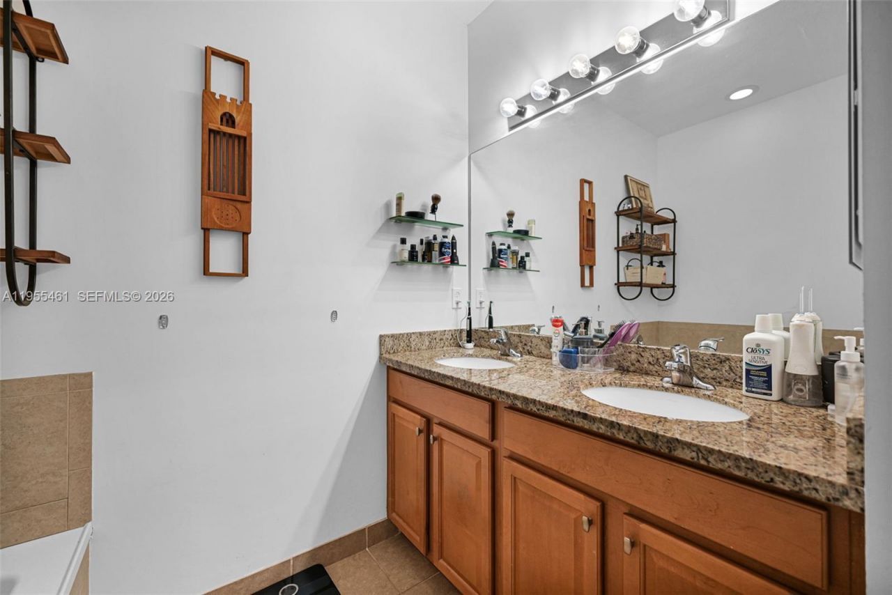 2666 SW 118th Rd, Miramar, FL 33025 Photo