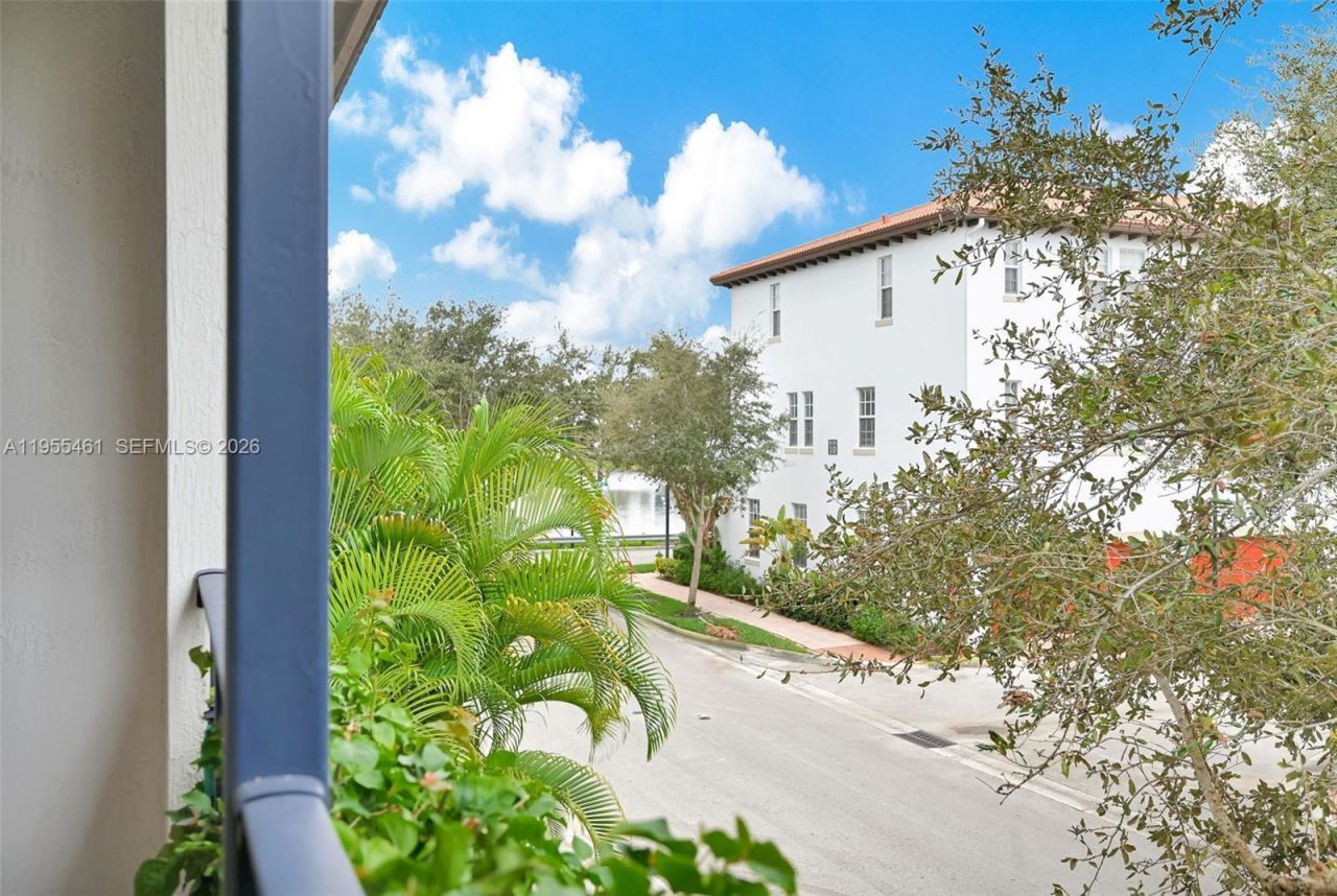 2666 SW 118th Rd, Miramar, FL 33025 Photo