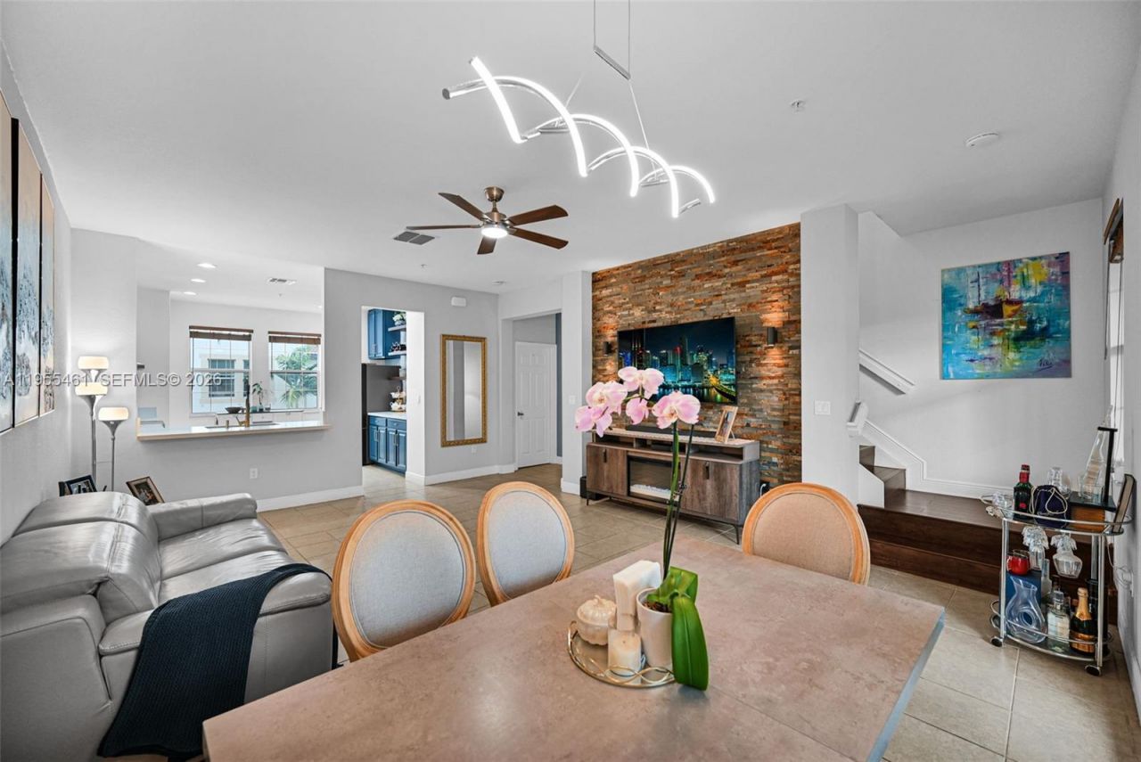 2666 SW 118th Rd, Miramar, FL 33025 Photo