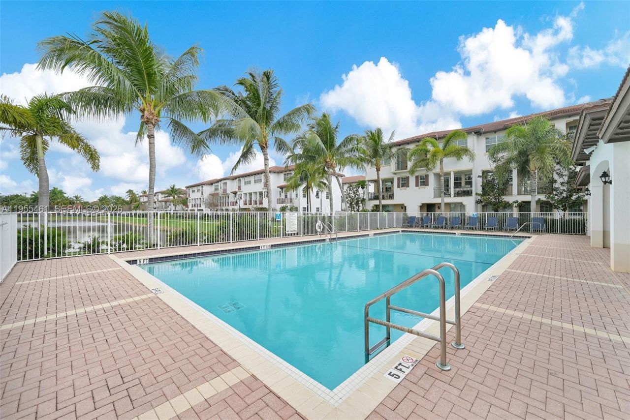 2666 SW 118th Rd, Miramar, FL 33025 Photo