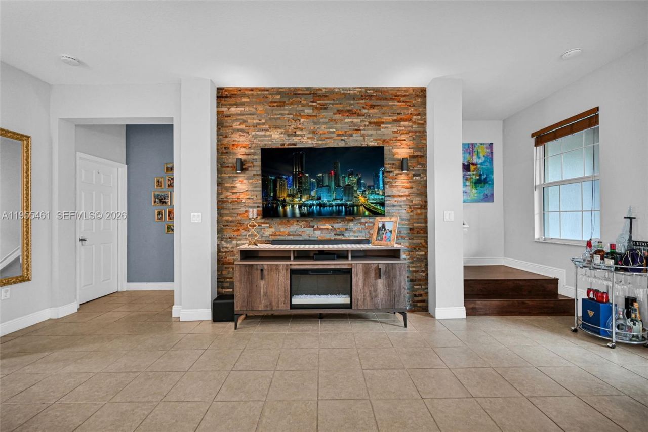 2666 SW 118th Rd, Miramar, FL 33025 Photo