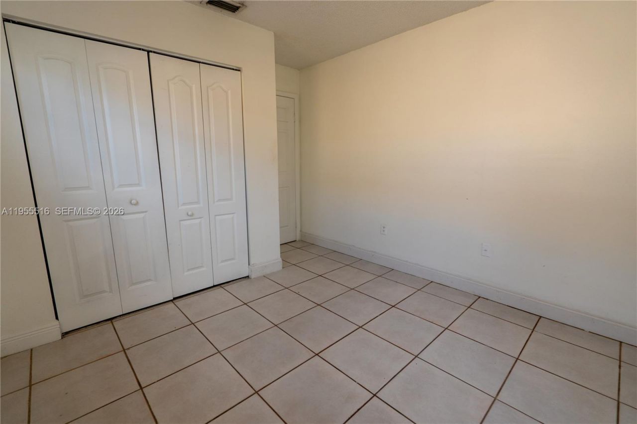 9936 W Daffodil Ln , Miramar, FL 33025 Photo