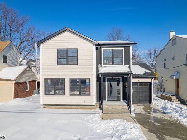 131 Palsa Ave, Elmwood Park, NJ 07407