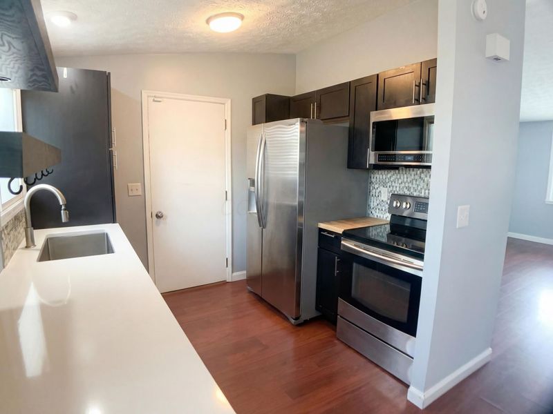 3511 Countryview Drive, Canal Winchester, OH 43110 Photo 2