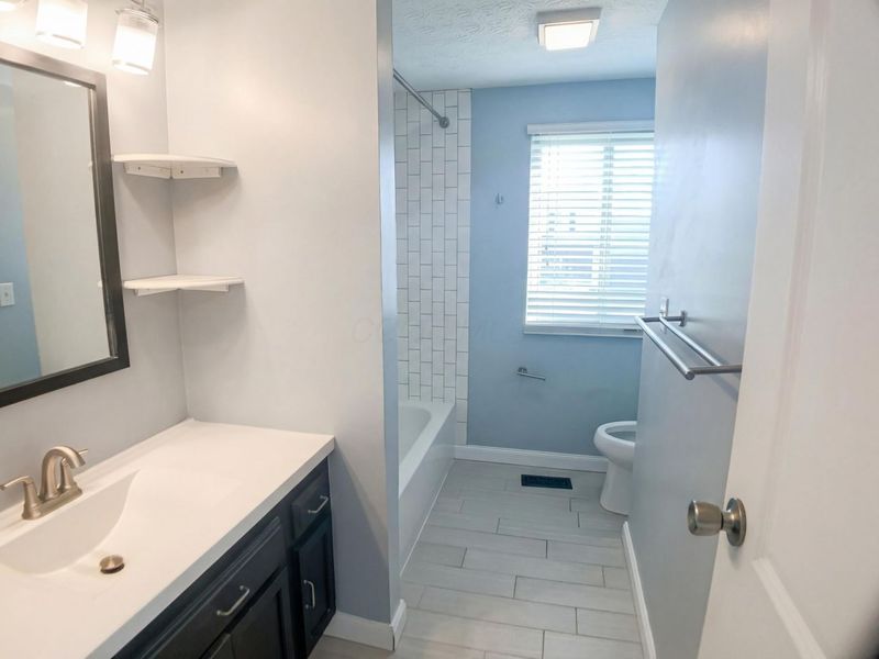 3511 Countryview Drive, Canal Winchester, OH 43110 Photo 6