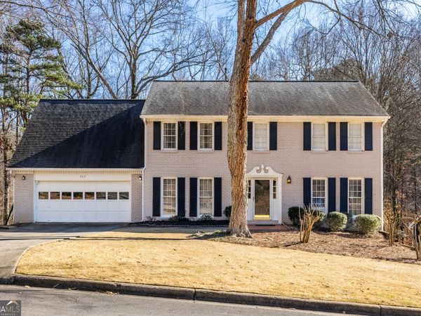 705 Springview Court, Roswell, GA 30076