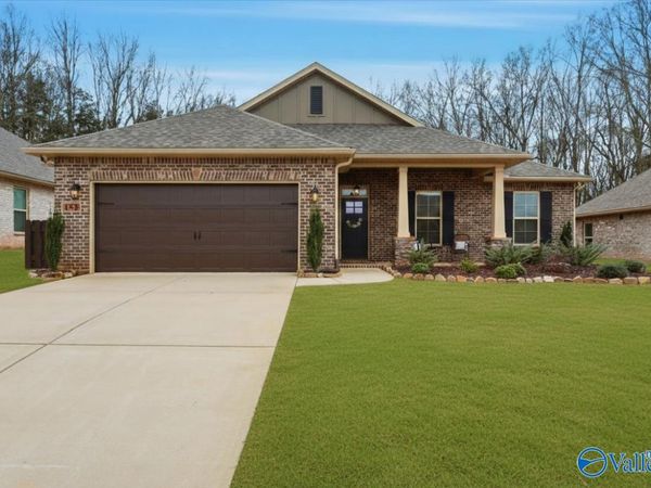 152 Midpark Drive, Meridianville, AL 35759