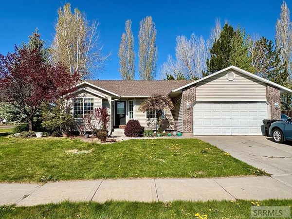 124 Tamarack Avenue, REXBURG, ID 83440