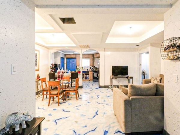 5068 Killarney Street, Las Vegas, NV 89122