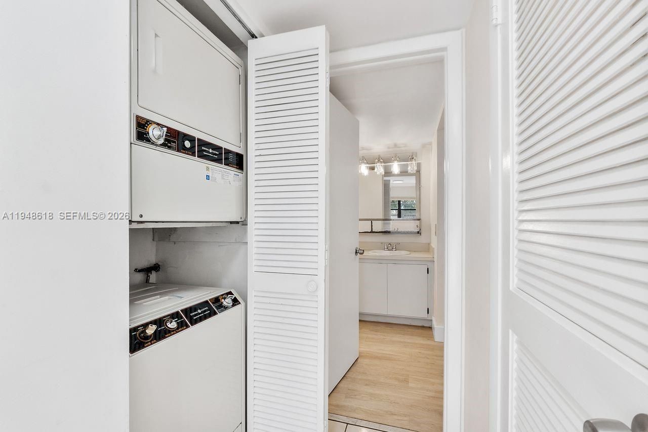 995 SW 84th Ave, Unit 223, Miami, FL 33144 Photo