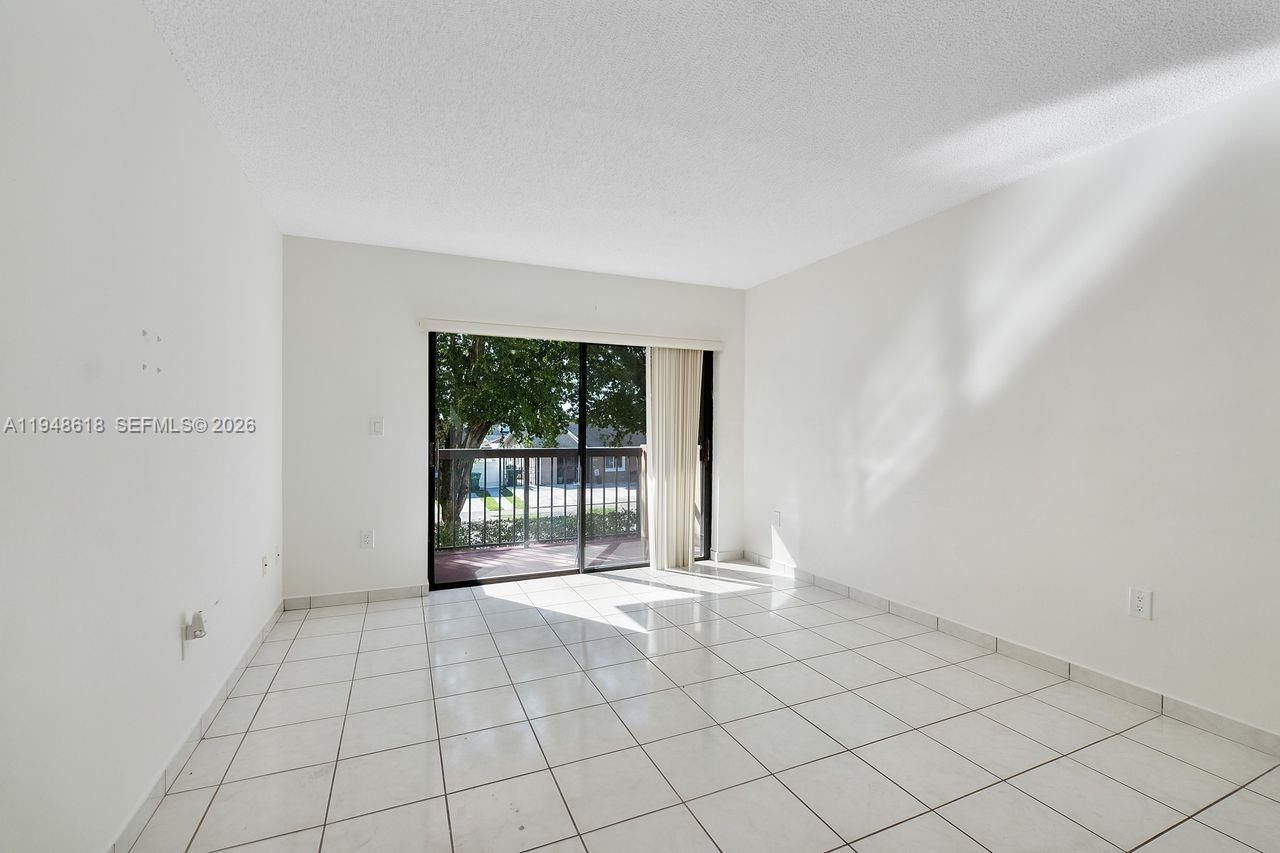 995 SW 84th Ave, Unit 223, Miami, FL 33144 Photo