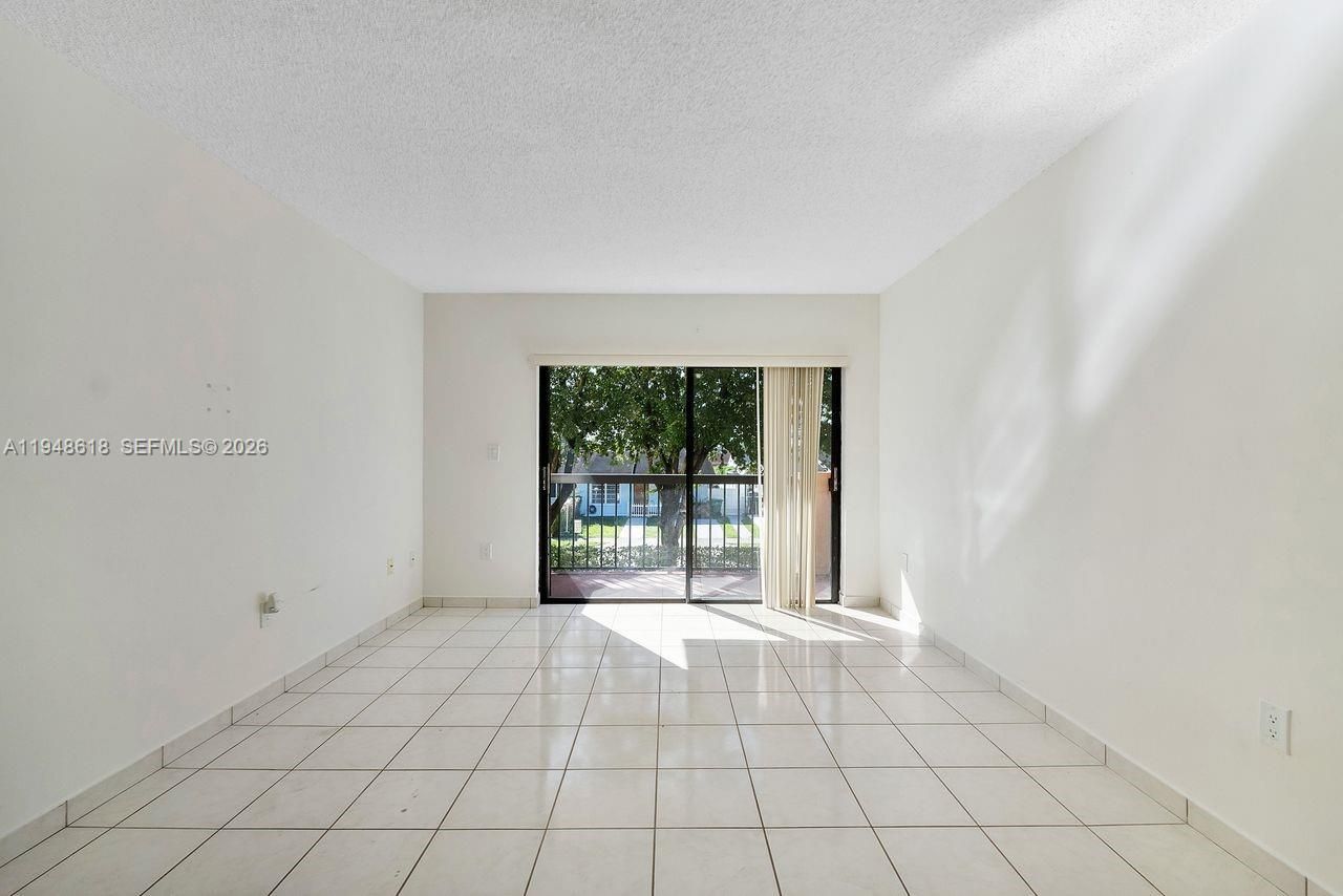 995 SW 84th Ave, Unit 223, Miami, FL 33144 Photo