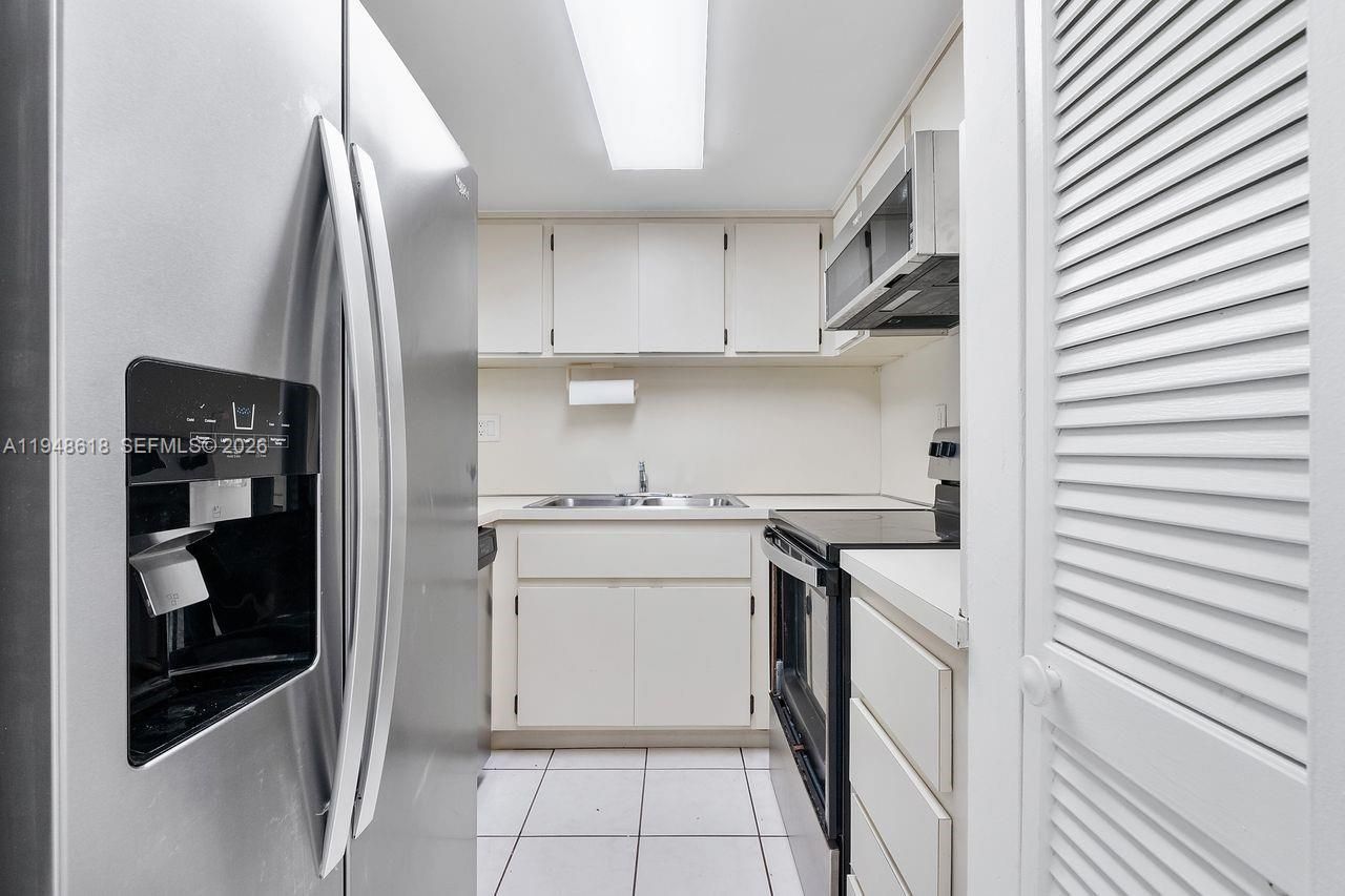 995 SW 84th Ave, Unit 223, Miami, FL 33144 Photo