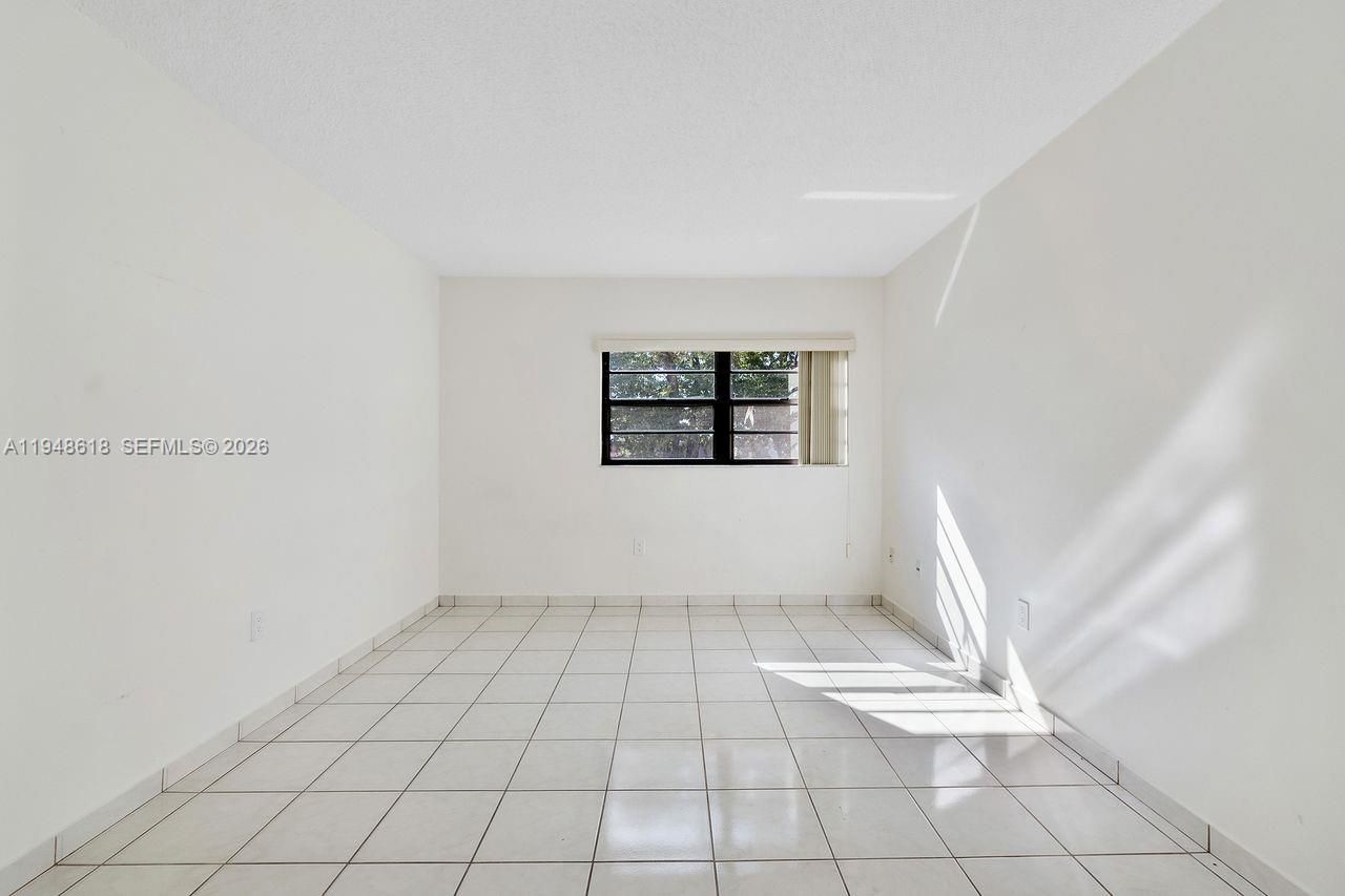 995 SW 84th Ave, Unit 223, Miami, FL 33144 Photo