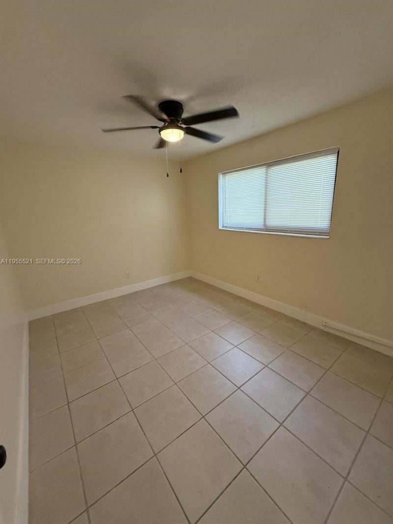 1270 North Dr, Miami, FL 33179 Photo