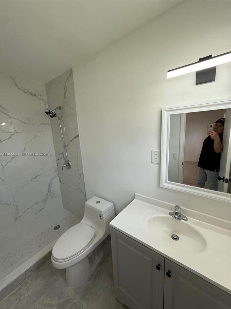 1270 North Dr, Miami, FL 33179 Photo