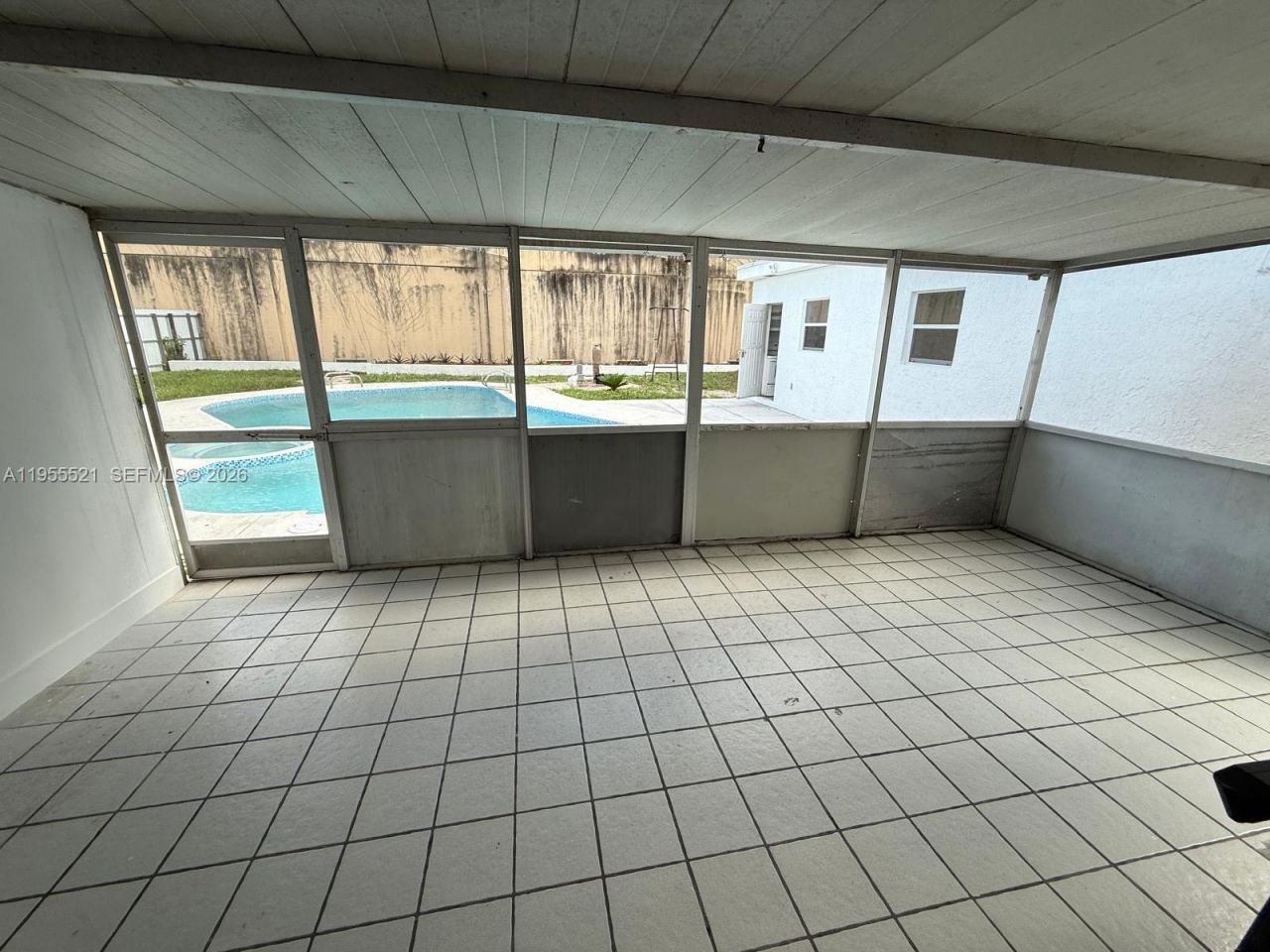 1270 North Dr, Miami, FL 33179 Photo