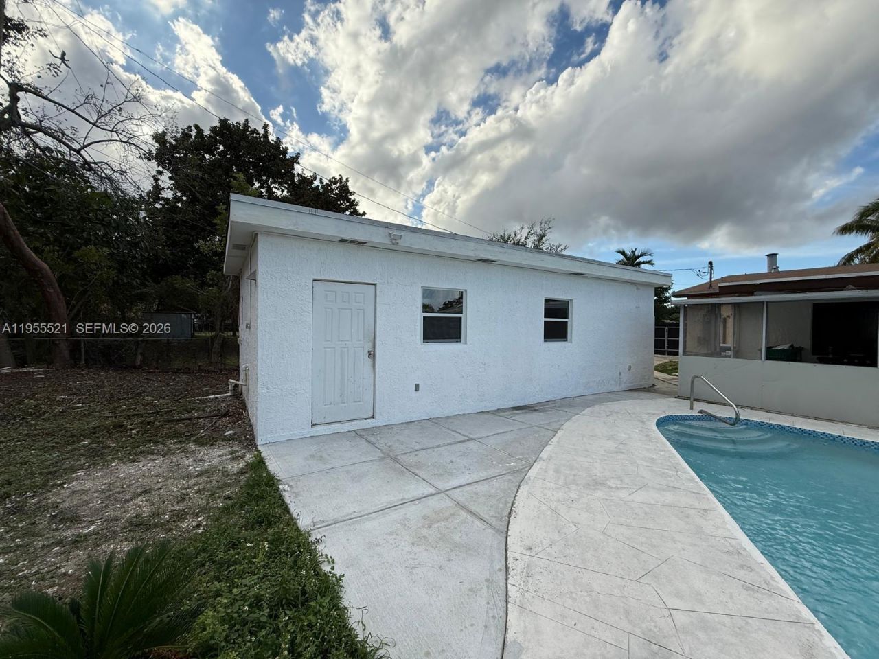 1270 North Dr, Miami, FL 33179 Photo