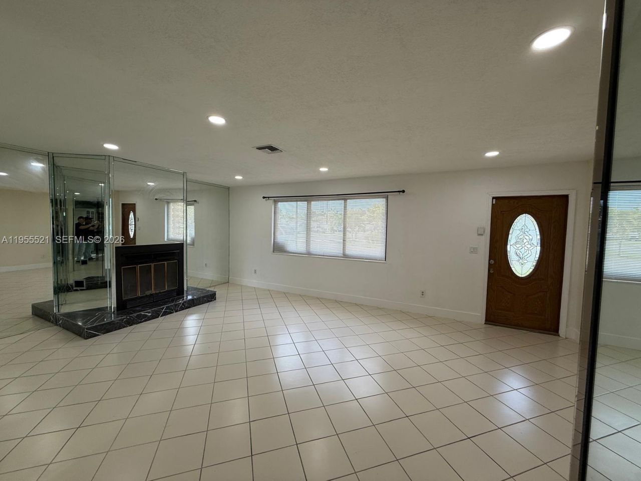 1270 North Dr, Miami, FL 33179 Photo