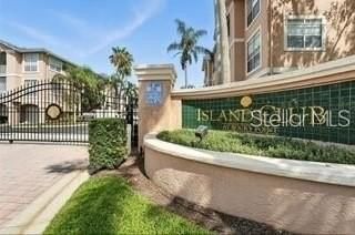 2212 Bay Club Circle, Unit 2212, Tampa, FL 33607 Main Photo