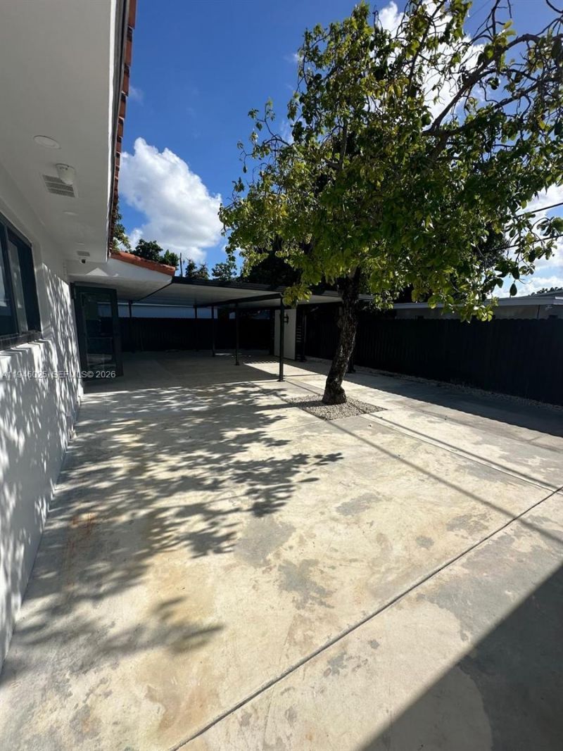 5150 E 9th Ln , Hialeah, FL 33013 Photo