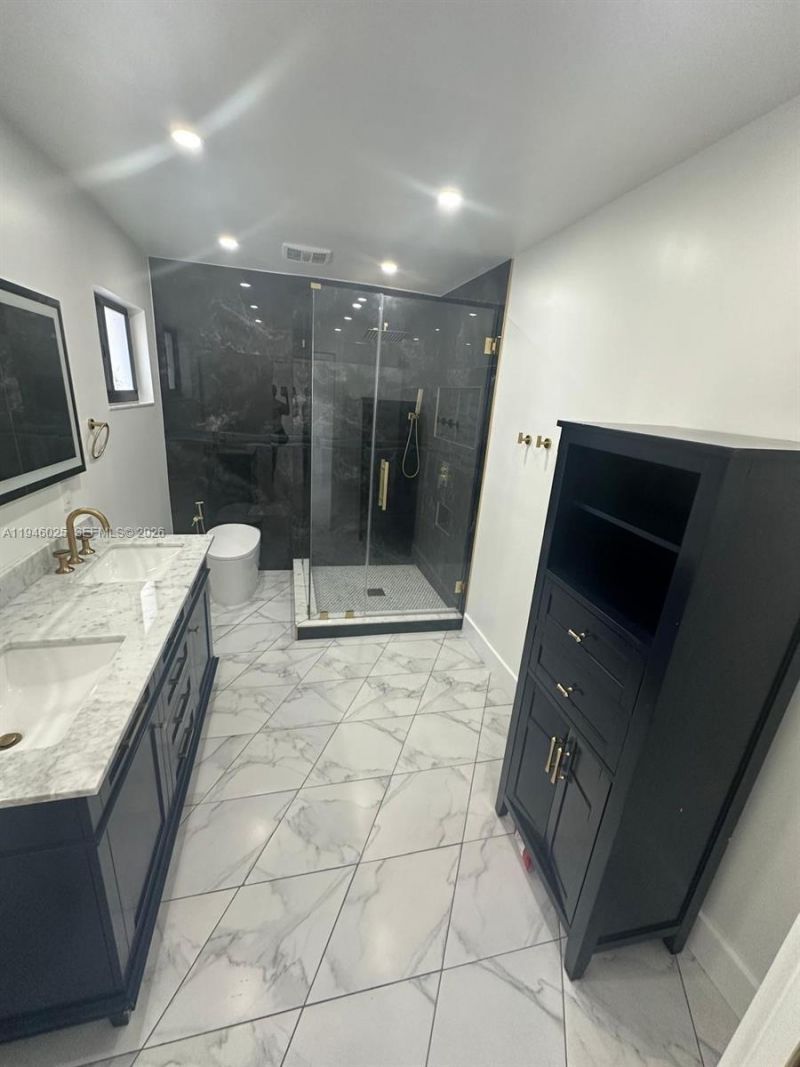 5150 E 9th Ln , Hialeah, FL 33013 Photo