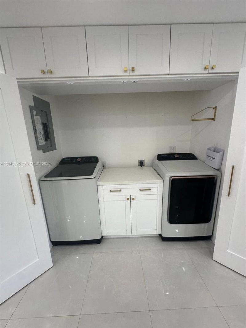 5150 E 9th Ln , Hialeah, FL 33013 Photo