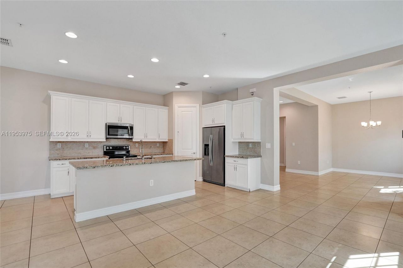 11353 SW 13th St, Pembroke Pines, FL 33025 Photo