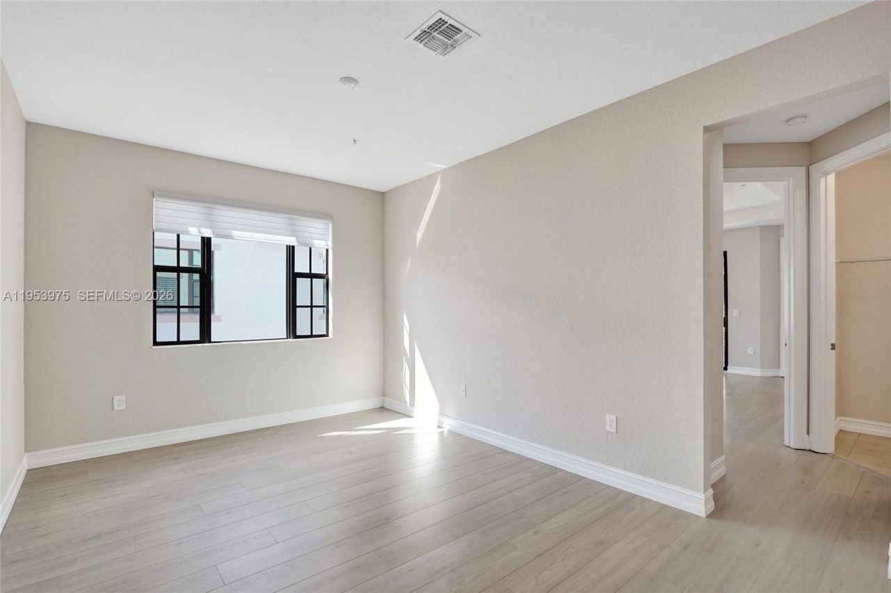 11353 SW 13th St, Pembroke Pines, FL 33025 Photo