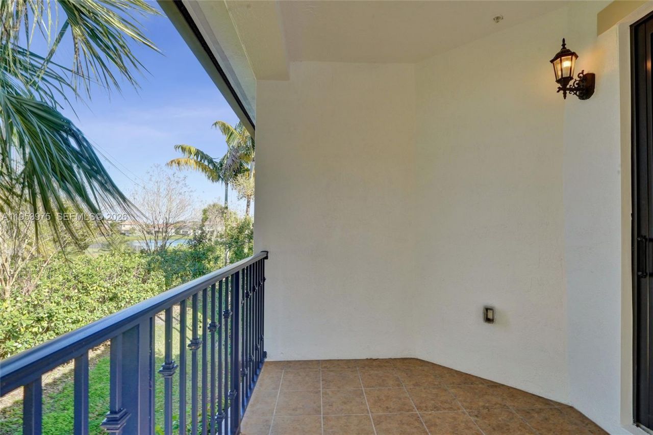 11353 SW 13th St, Pembroke Pines, FL 33025 Photo