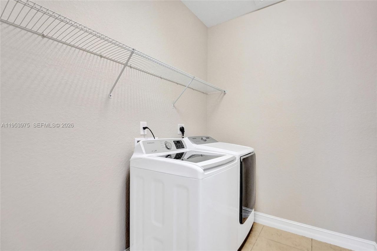 11353 SW 13th St, Pembroke Pines, FL 33025 Photo