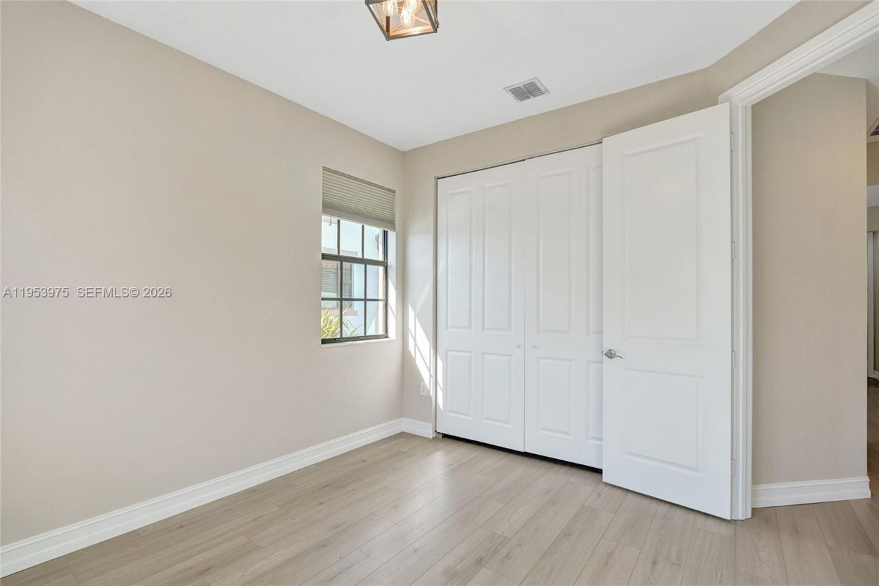 11353 SW 13th St, Pembroke Pines, FL 33025 Photo