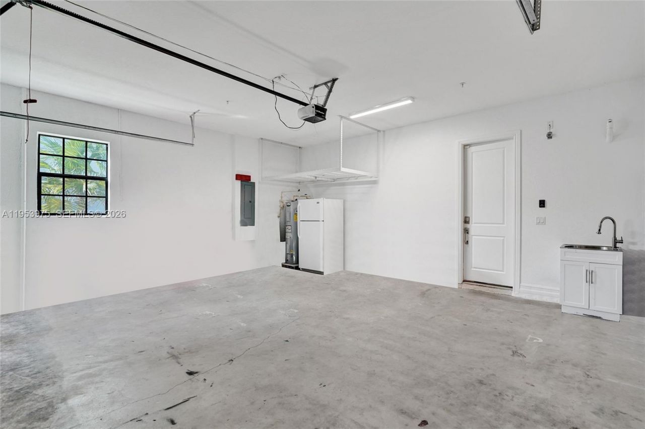 11353 SW 13th St, Pembroke Pines, FL 33025 Photo