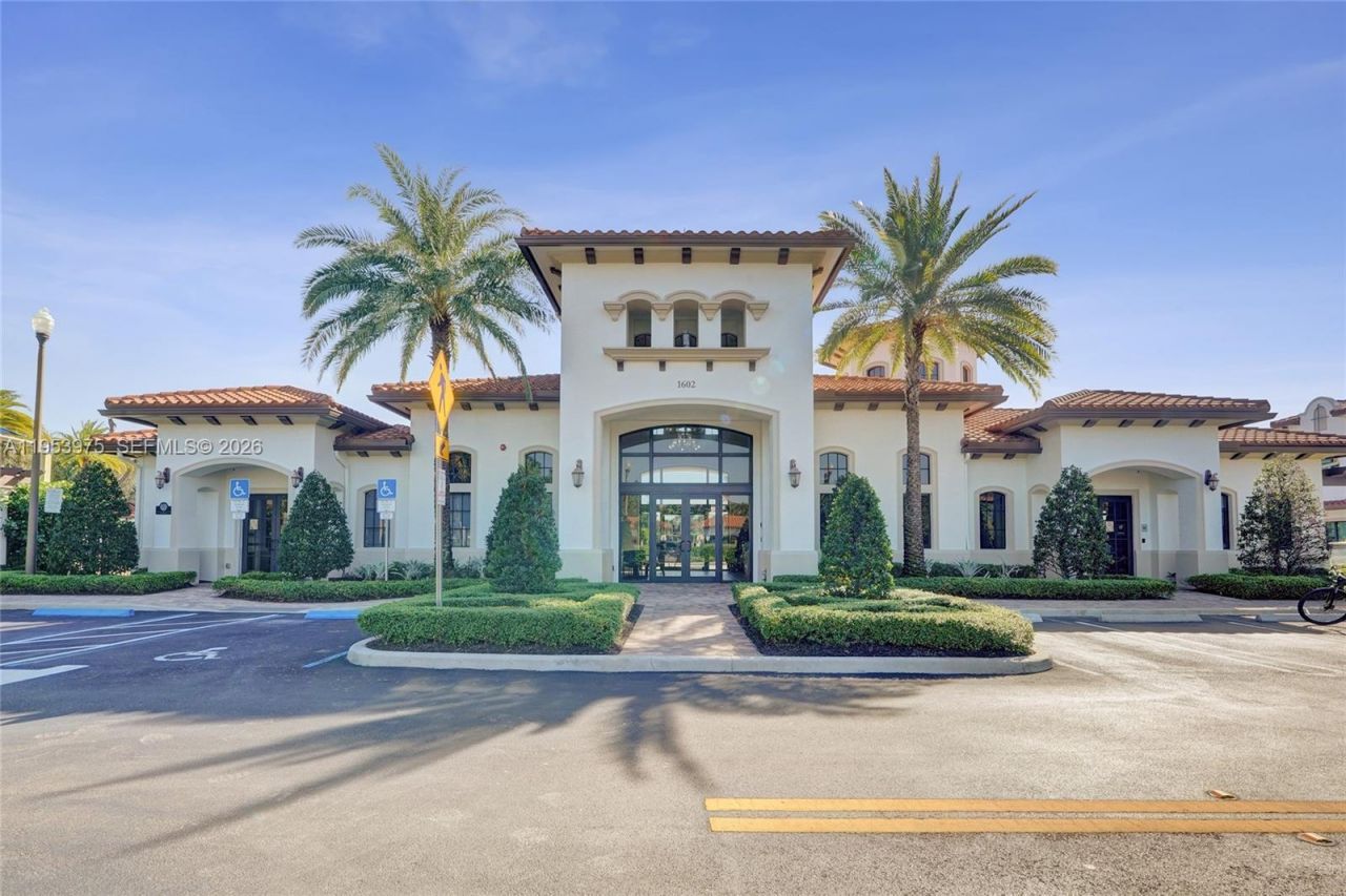 11353 SW 13th St, Pembroke Pines, FL 33025 Photo