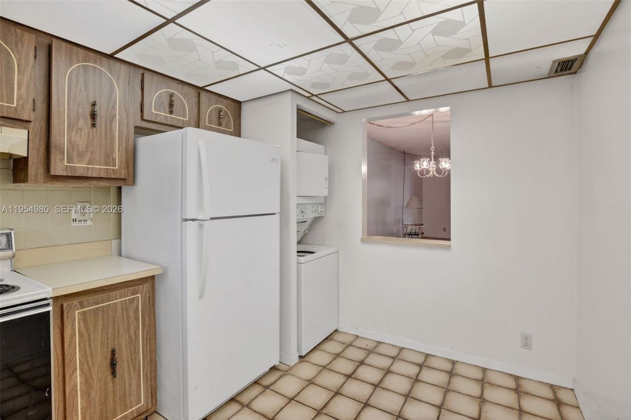 8523 Old Country Mnr, Unit 520, Davie, FL 33328 Photo