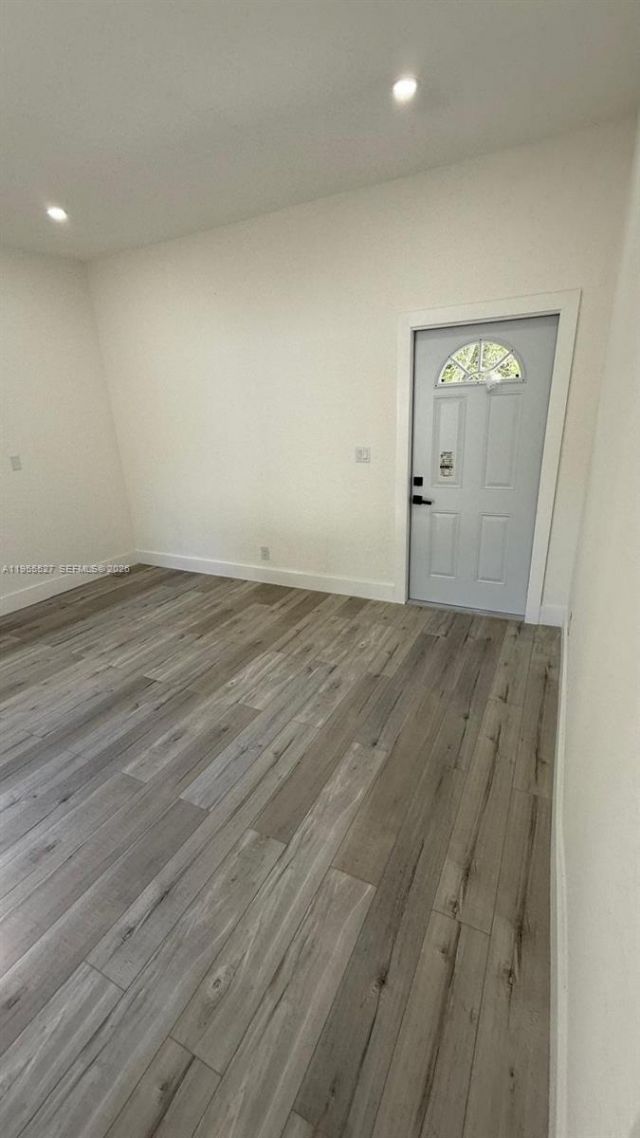 980 NE 146th St , North Miami, FL 33161 Photo