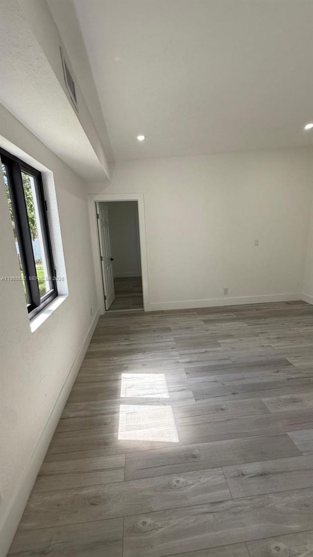 980 NE 146th St , North Miami, FL 33161 Photo